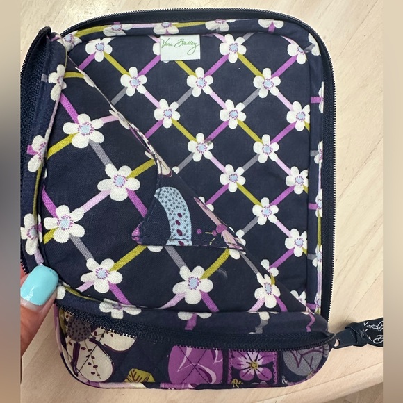 Vera Bradley IPad Mini Case in Floral Nightingale. - Picture 6 of 9